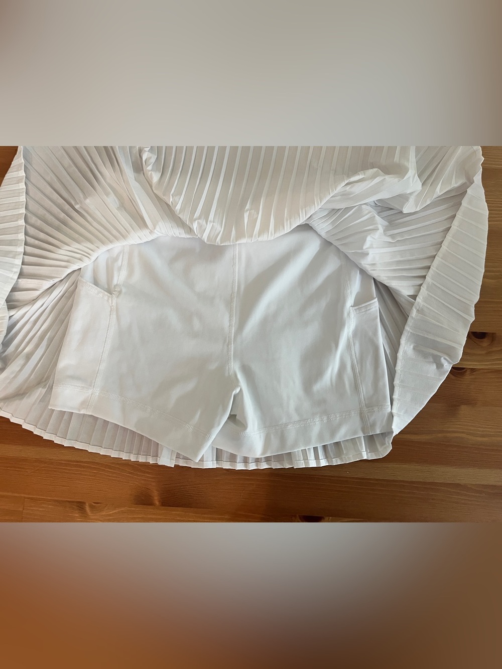 Lululemon White Pleated Tennis Skirt size 6 - Picture 6 of 7